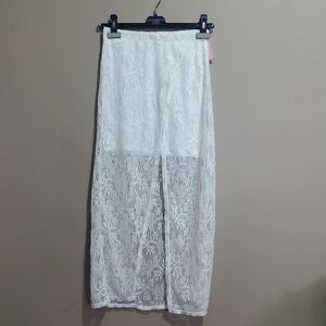 Charlotte Russe Elegant White Lace Skirt Size Small